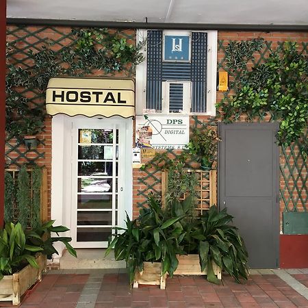 Hostal Tres Cantos Buitenkant foto