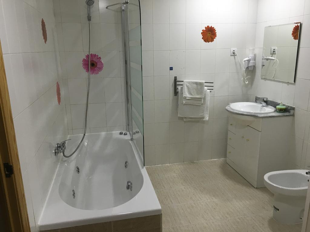 Hostal Tres Cantos Buitenkant foto
