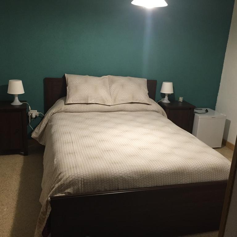 Hostal Tres Cantos Buitenkant foto