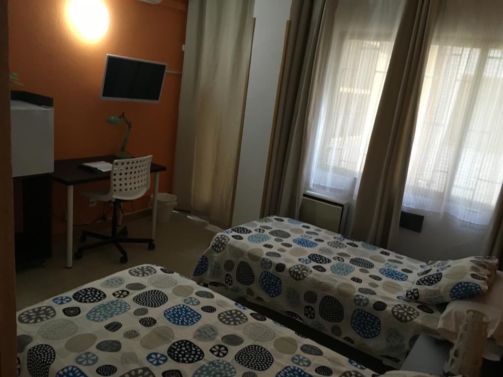Hostal Tres Cantos Buitenkant foto